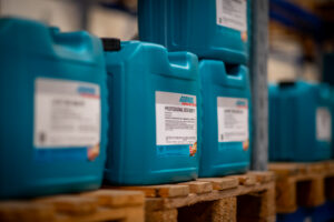 Poolsünteetiline õli